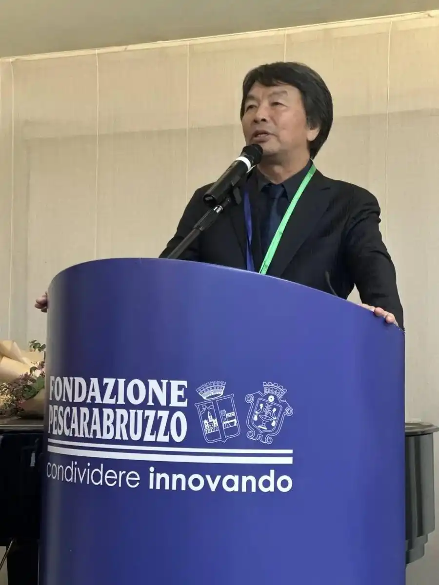 凭借“独到的哲思和幽默”，刘震云成为首位获意大利国际南北文学奖的中国作家