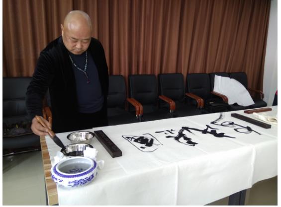 著名书法家杨飞应邀在北京参加迎春笔会